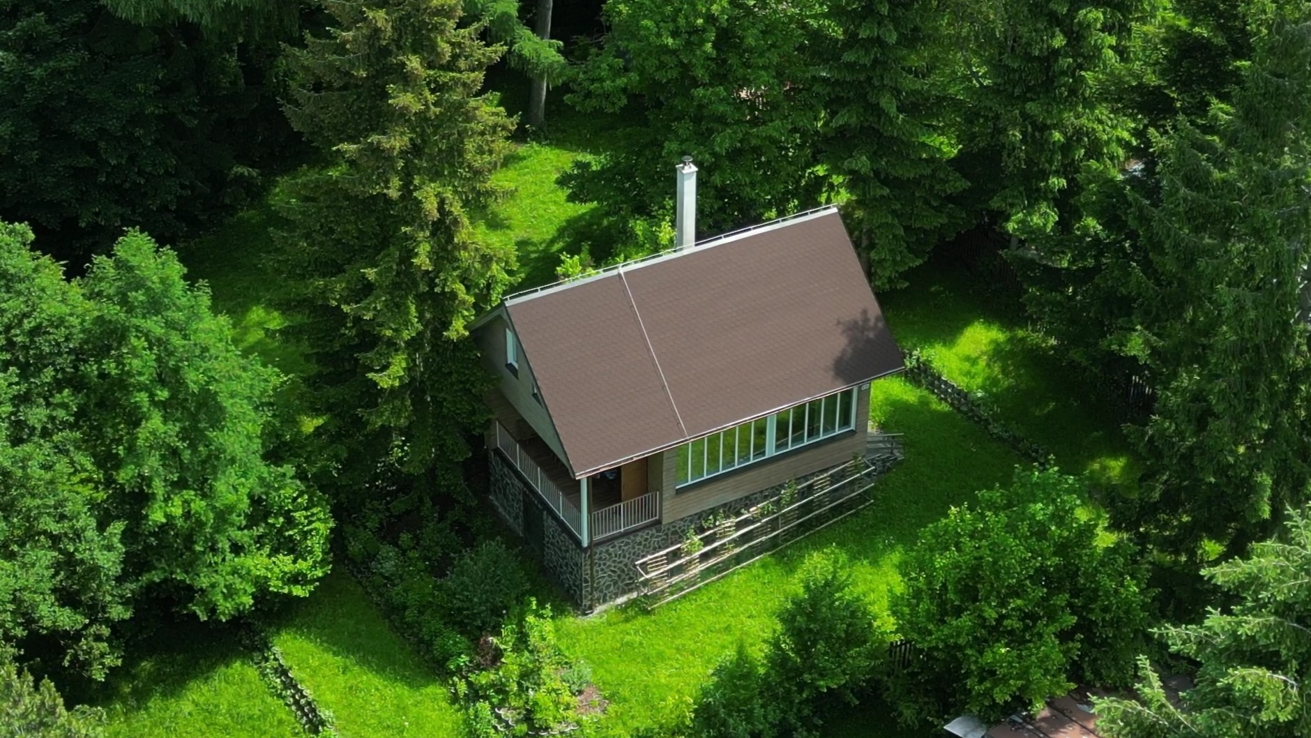 Novostavba chaty na Počúvadle, Štiavnické vrchy